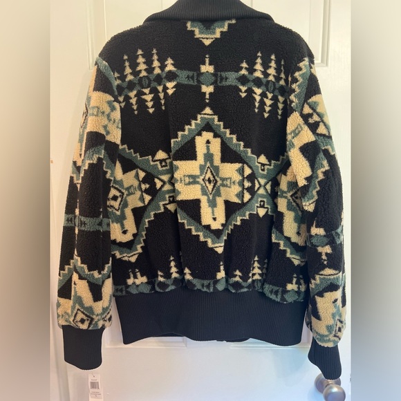 Pendleton Women’s “Foxglove Range” Geometric Fleece Bomber Jacket - Picture 7 of 11
